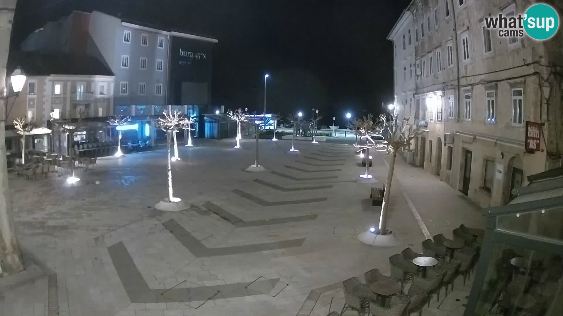 Zentrum der Stadt Senj – Pavlin platz – Live Cam Dalmatia