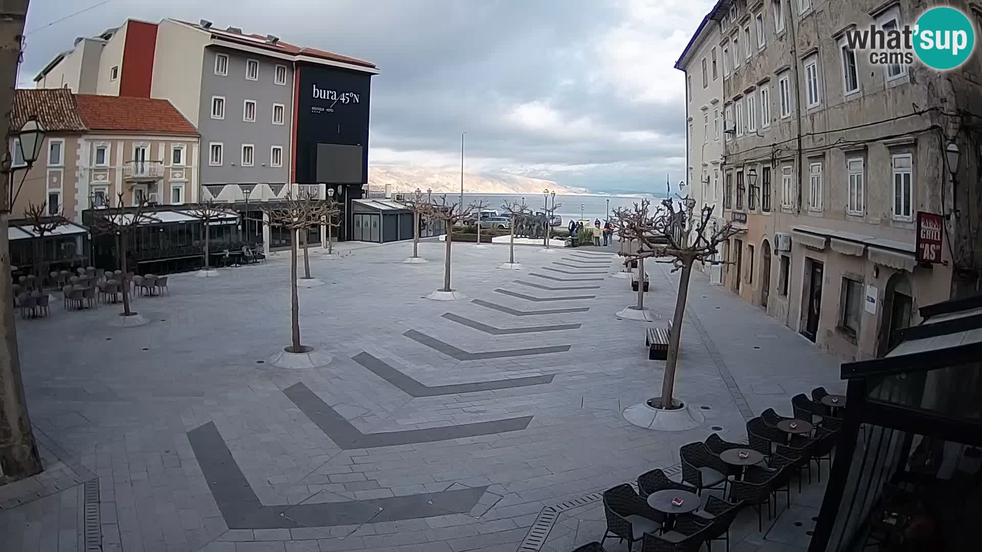 Zentrum der Stadt Senj – Pavlin platz – Live Cam Dalmatia