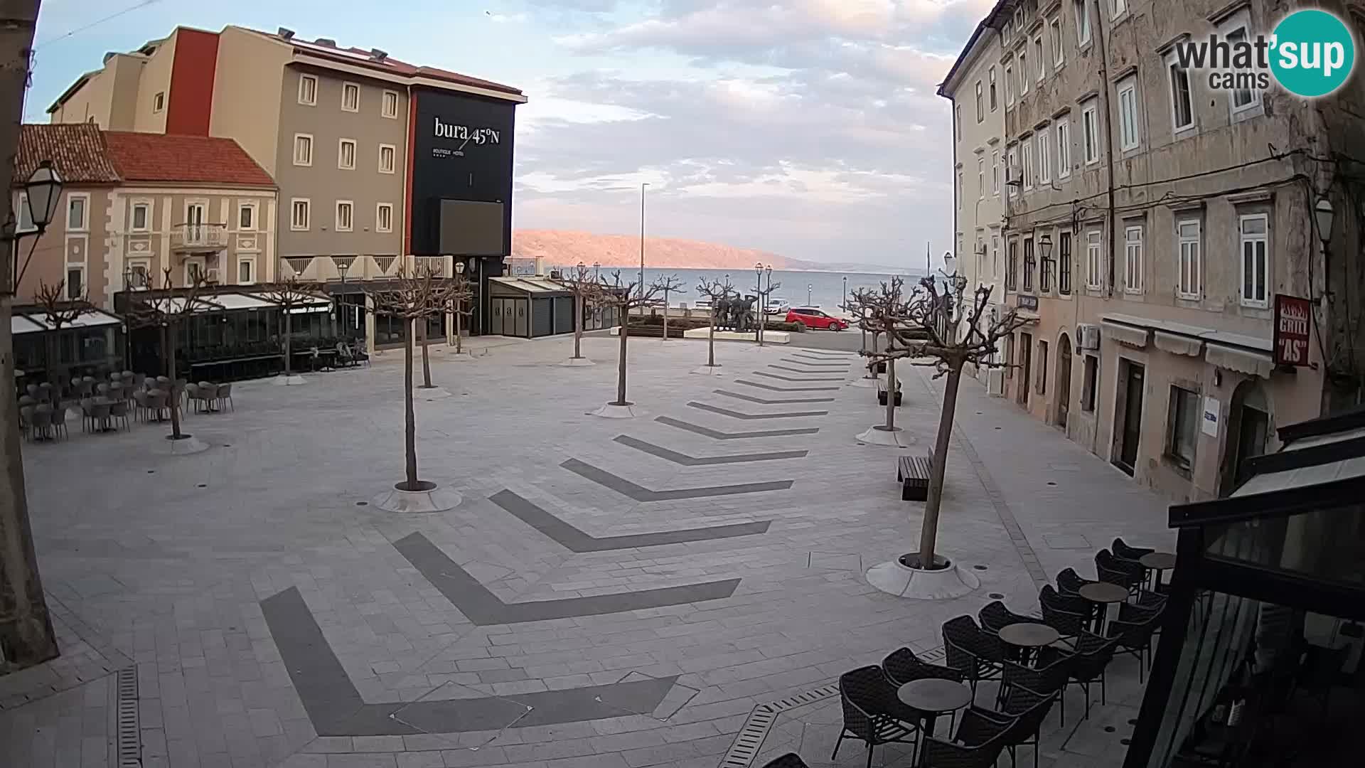 Center mesta Senj – Pavlinski trg – spletne kamere Dalmacija