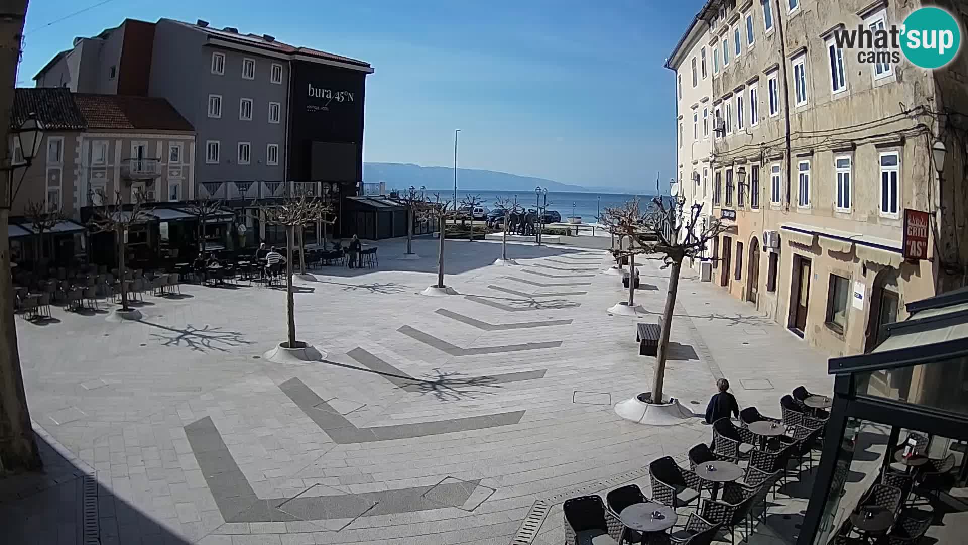 Center mesta Senj – Pavlinski trg – spletne kamere Dalmacija