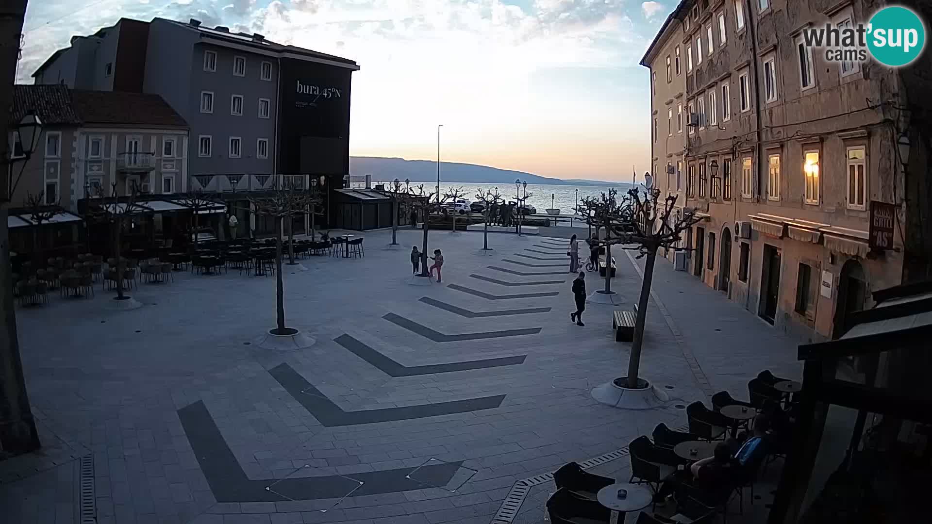 Zentrum der Stadt Senj – Pavlin platz – Live Cam Dalmatia