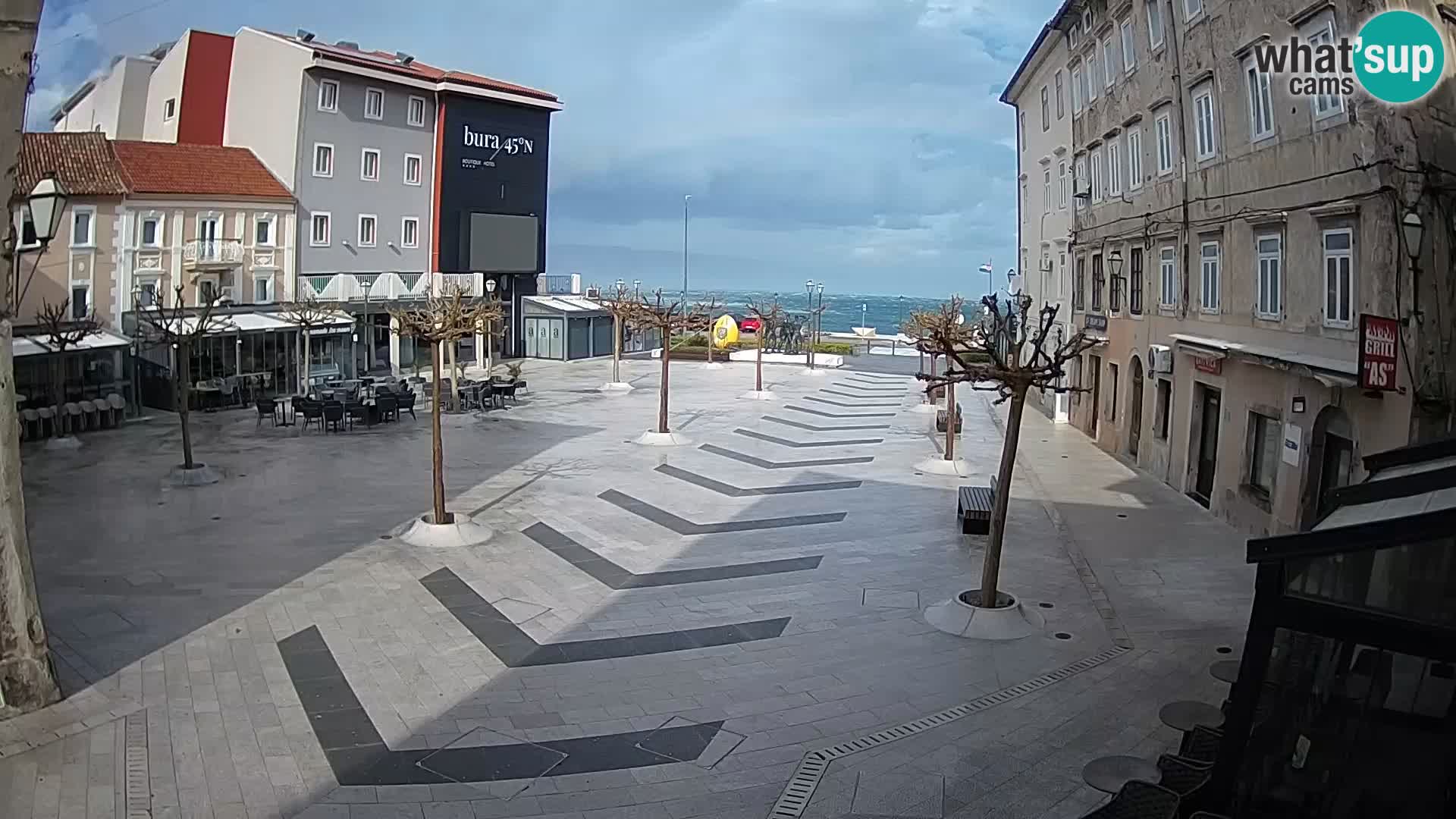 Centro de la ciudad de Senj – plaza Pavlin – Live Cam Dalmacia