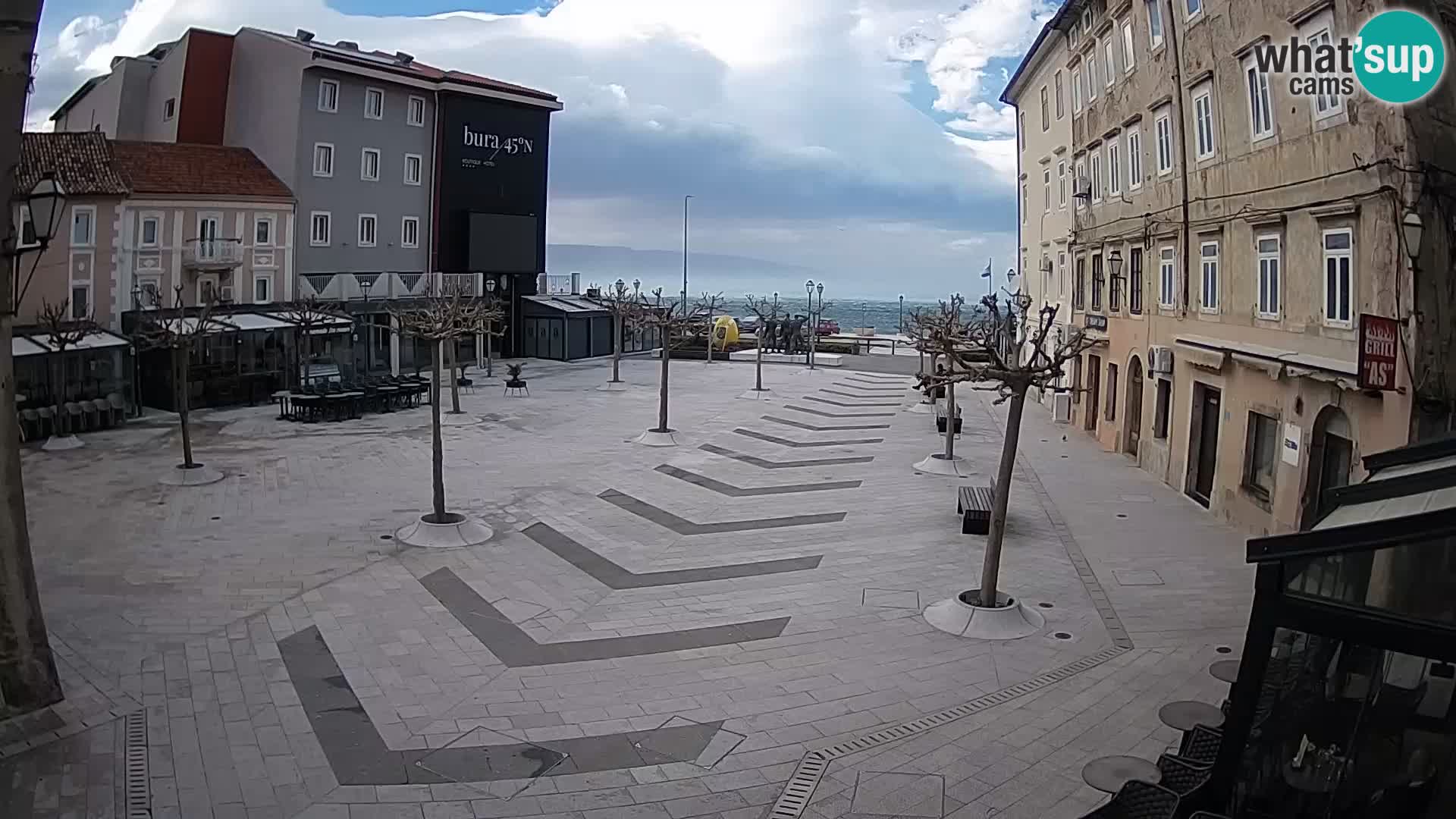 Centro de la ciudad de Senj – plaza Pavlin – Live Cam Dalmacia