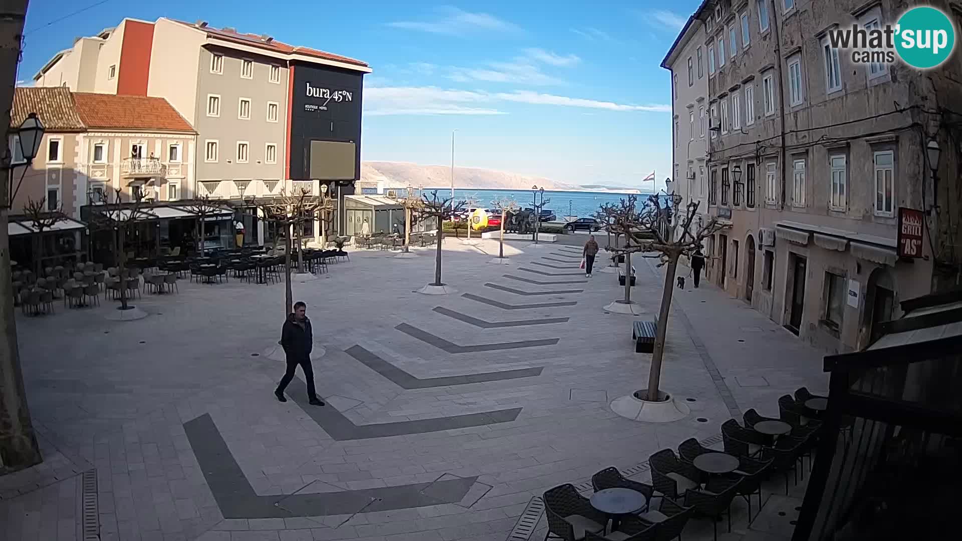 Centar grada Senja – Pavlinski trg – web kamere Dalmacija