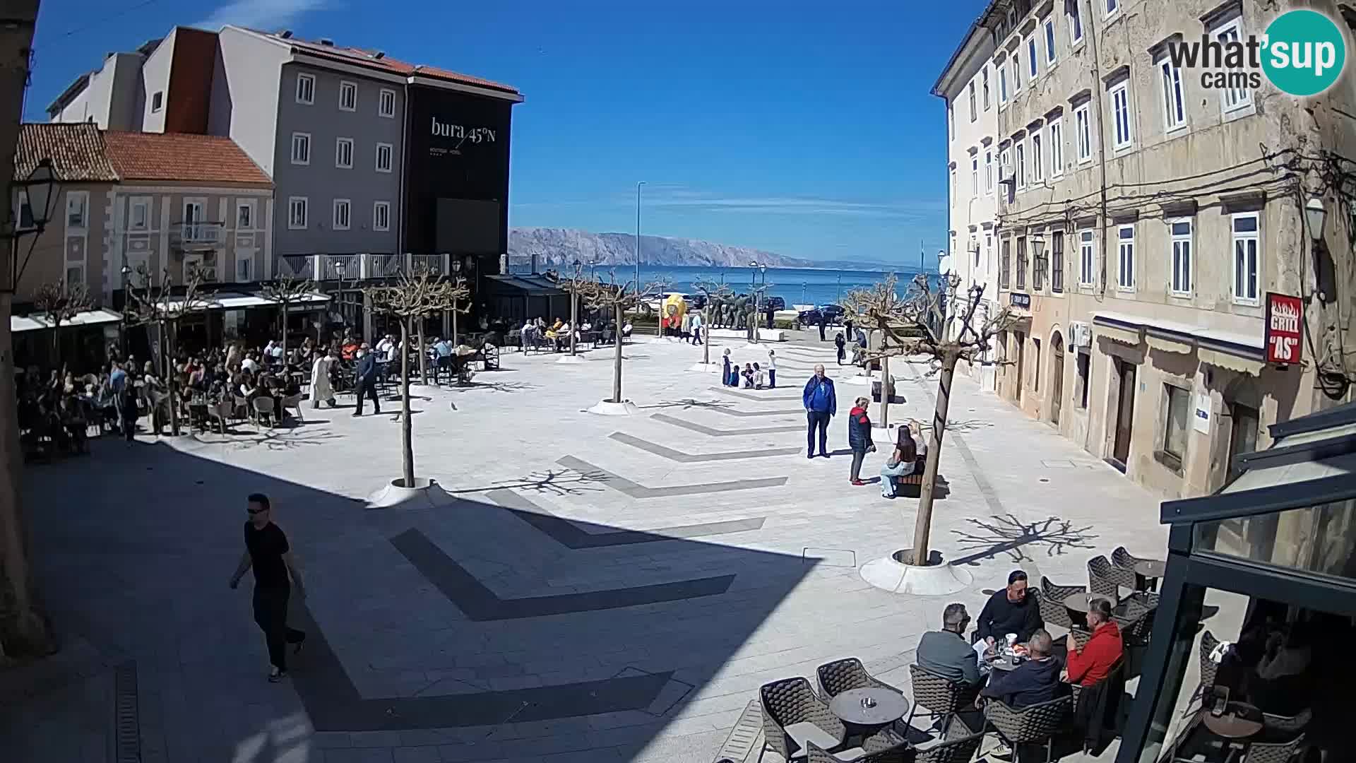 Centar grada Senja – Pavlinski trg – web kamere Dalmacija