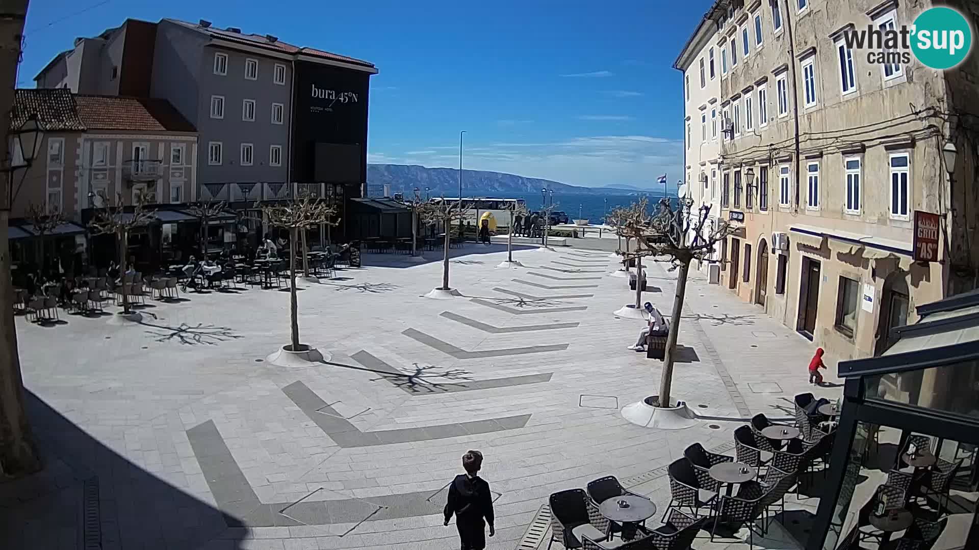 Center mesta Senj – Pavlinski trg – spletne kamere Dalmacija