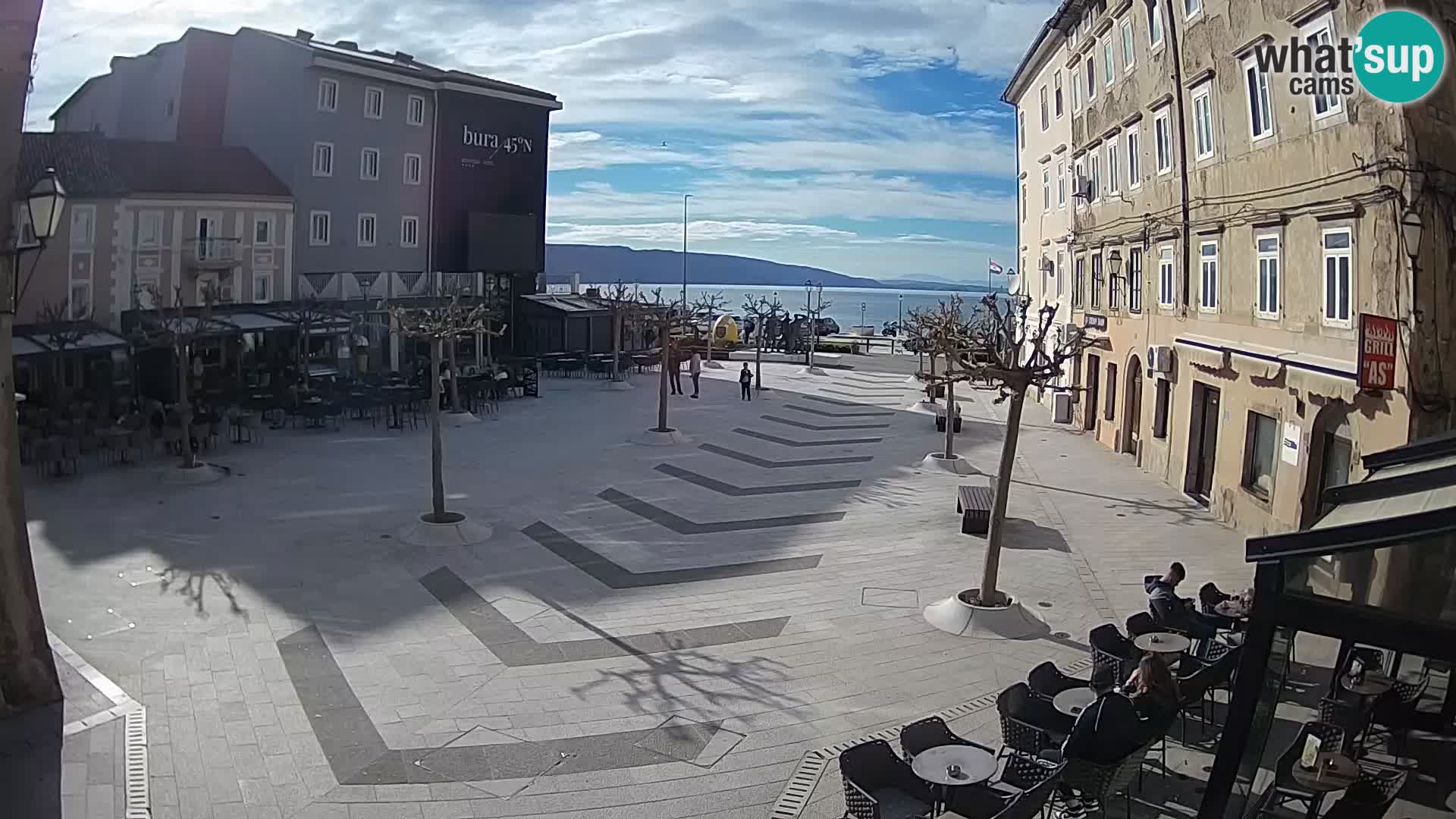 Zentrum der Stadt Senj – Pavlin platz – Live Cam Dalmatia