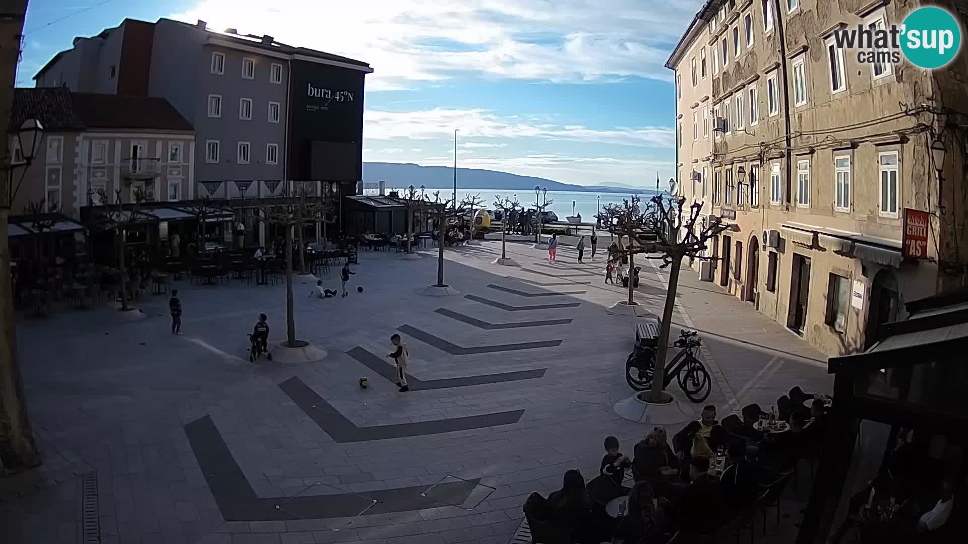 Zentrum der Stadt Senj – Pavlin platz – Live Cam Dalmatia