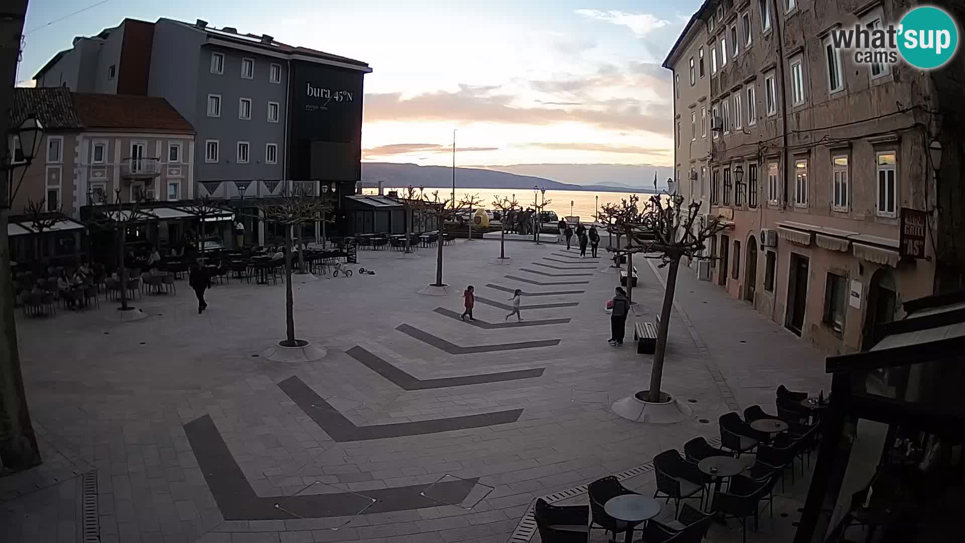 Centro de la ciudad de Senj – plaza Pavlin – Live Cam Dalmacia