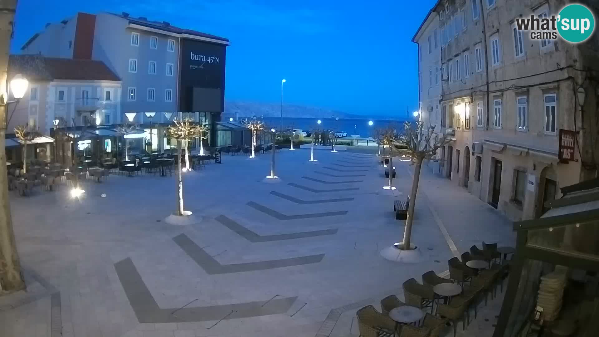 Centar grada Senja – Pavlinski trg – web kamere Dalmacija