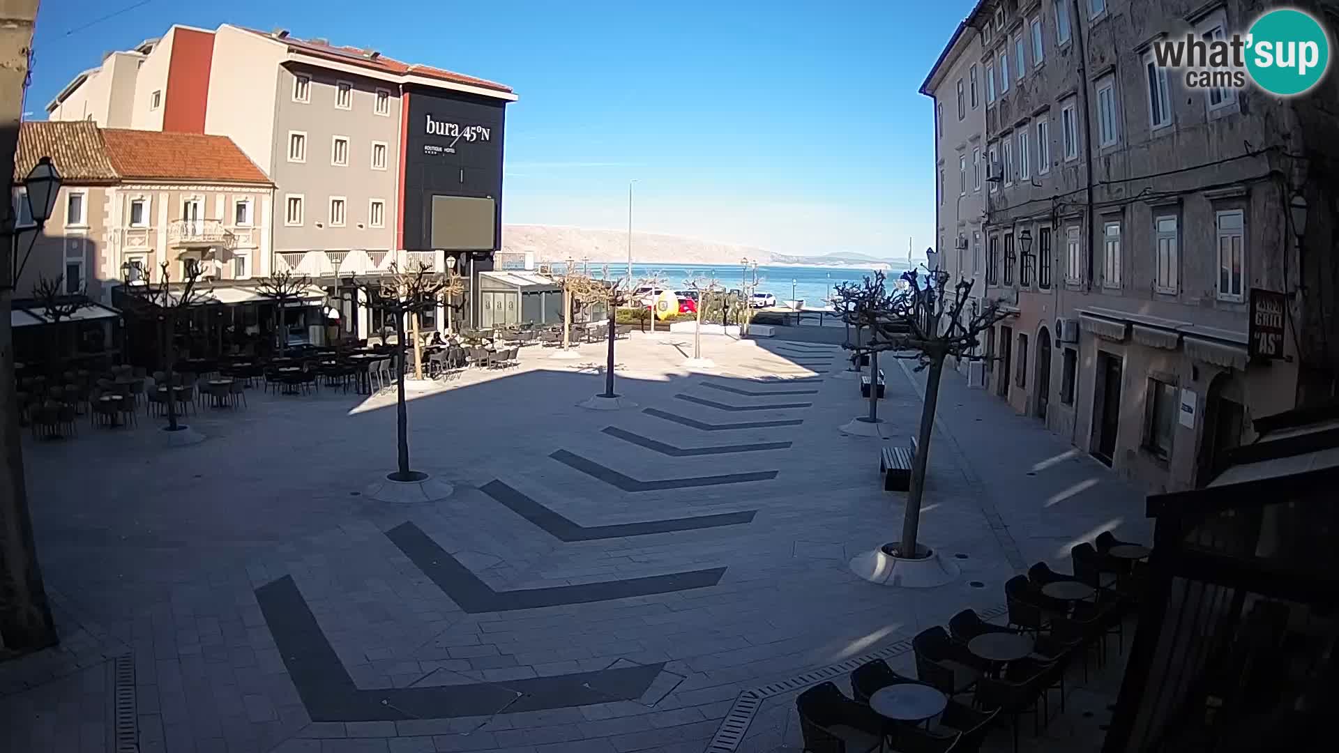 Center mesta Senj – Pavlinski trg – spletne kamere Dalmacija