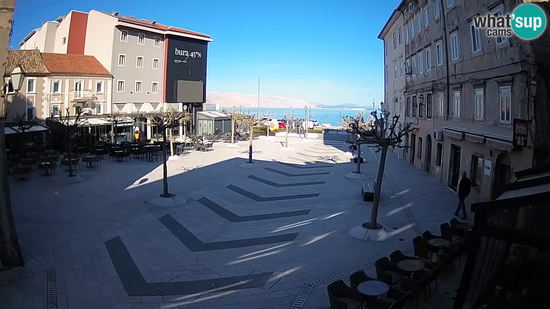 Zentrum der Stadt Senj – Pavlin platz – Live Cam Dalmatia