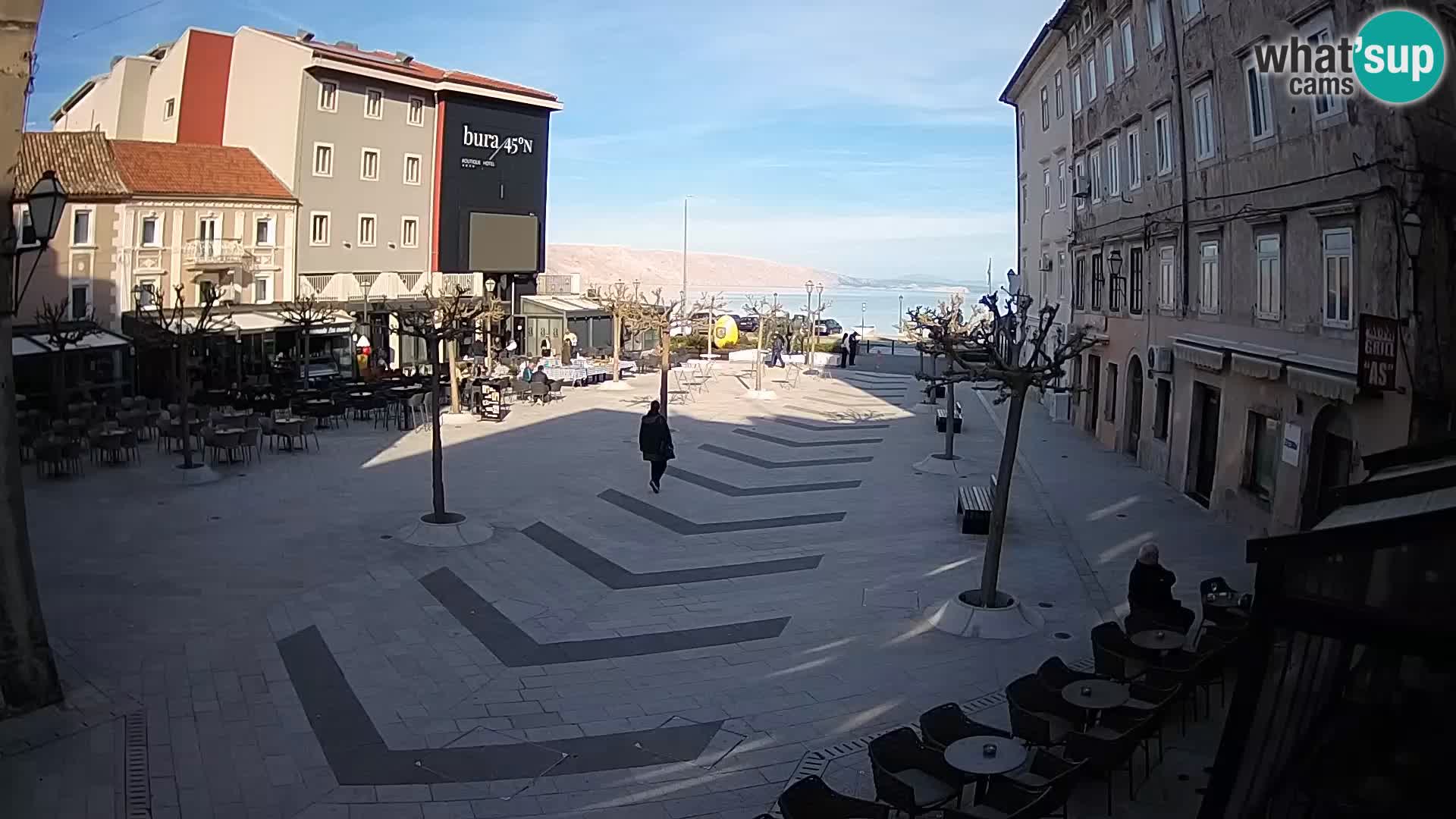 Centar grada Senja – Pavlinski trg – web kamere Dalmacija