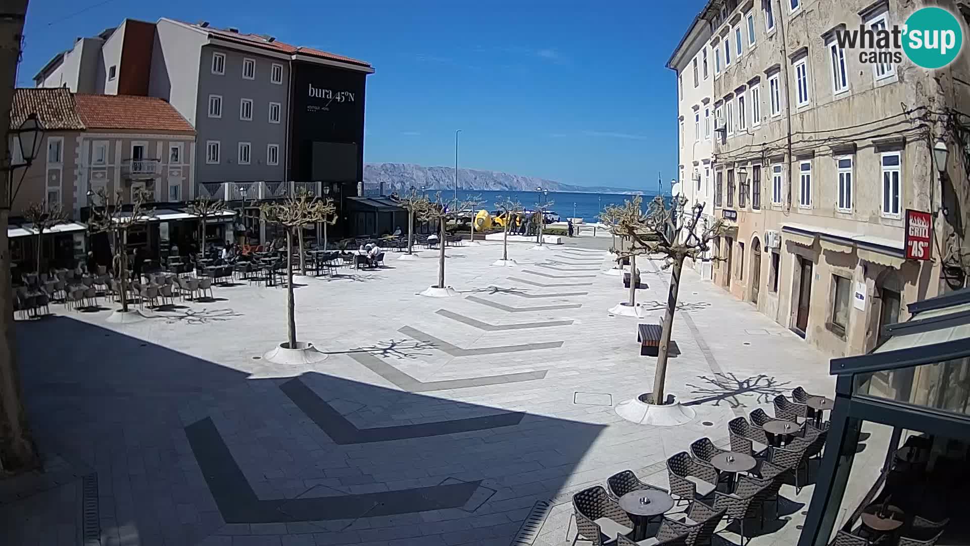 Centar grada Senja – Pavlinski trg – web kamere Dalmacija