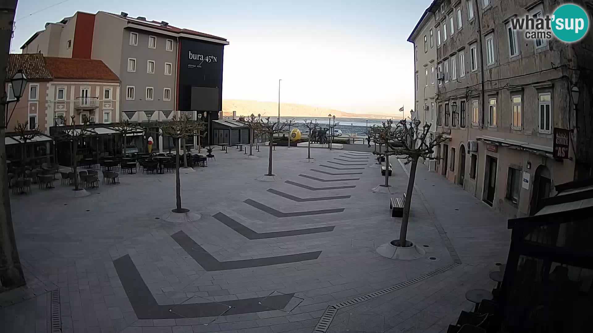 Centro de la ciudad de Senj – plaza Pavlin – Live Cam Dalmacia