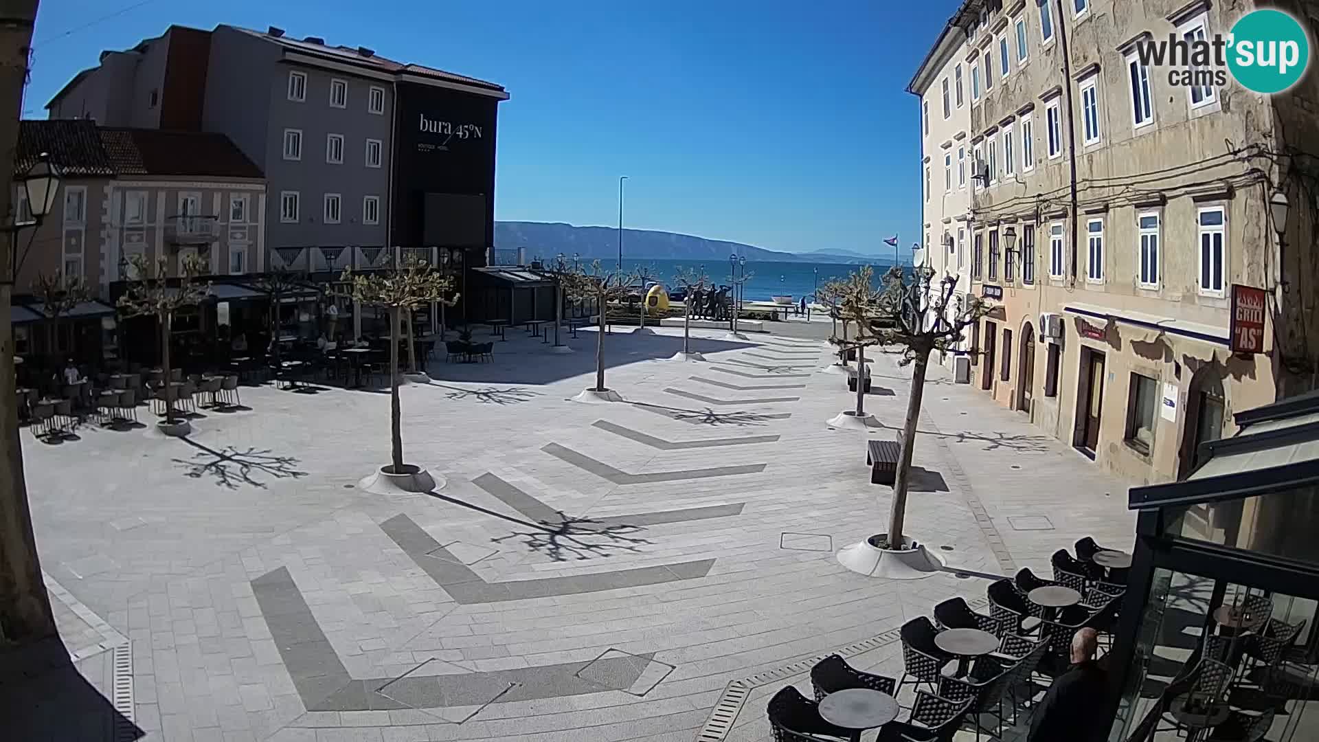 Zentrum der Stadt Senj – Pavlin platz – Live Cam Dalmatia
