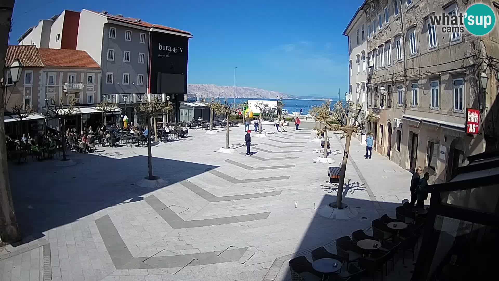 Centar grada Senja – Pavlinski trg – web kamere Dalmacija