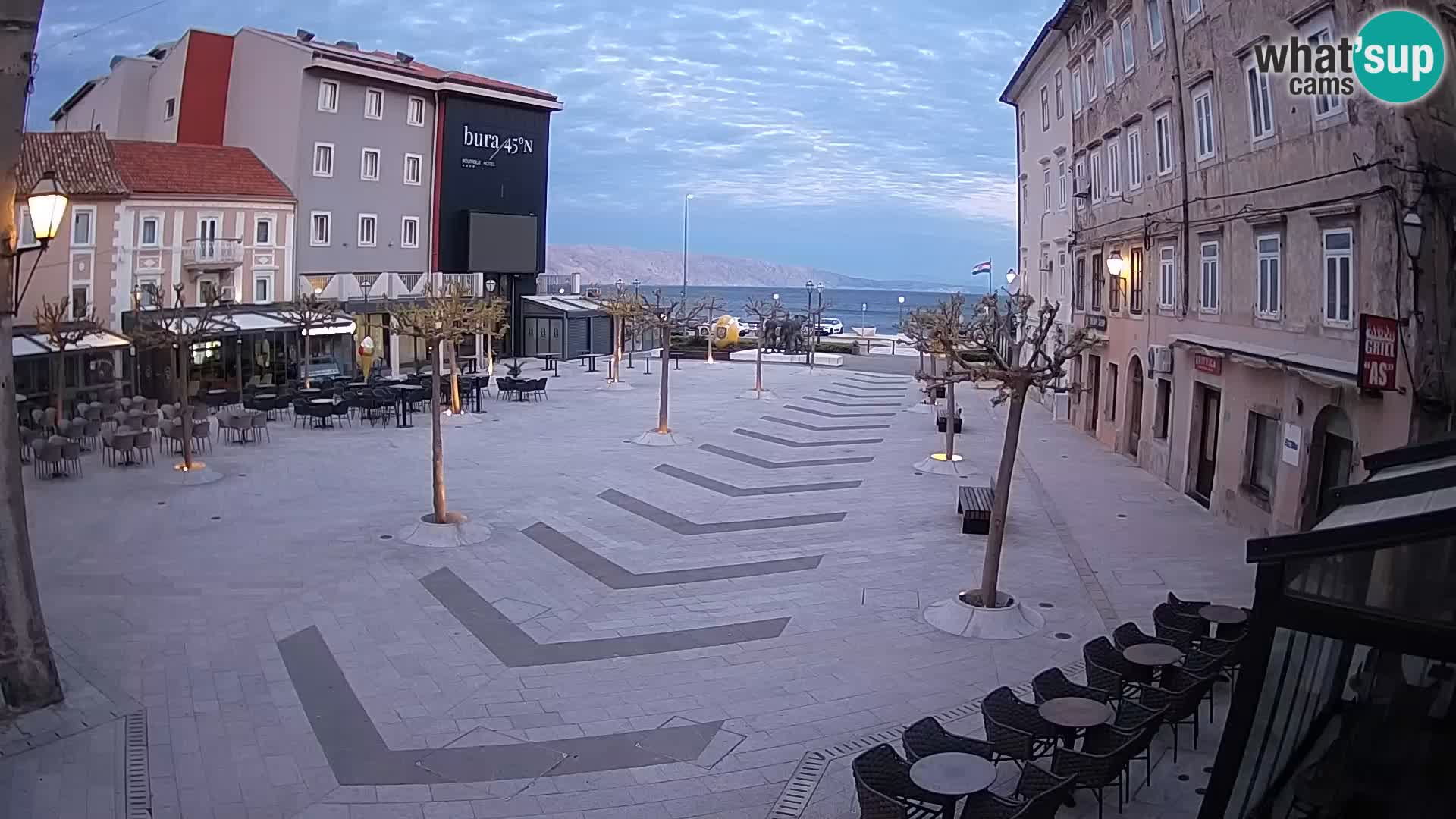 Zentrum der Stadt Senj – Pavlin platz – Live Cam Dalmatia