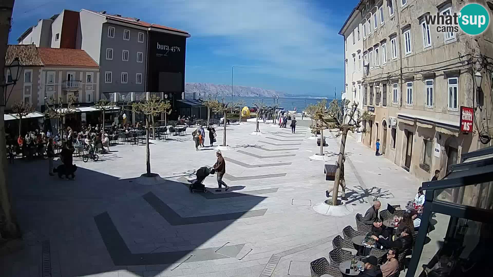 Center of Senj city – Pavlin square – Live Cam Dalmatia