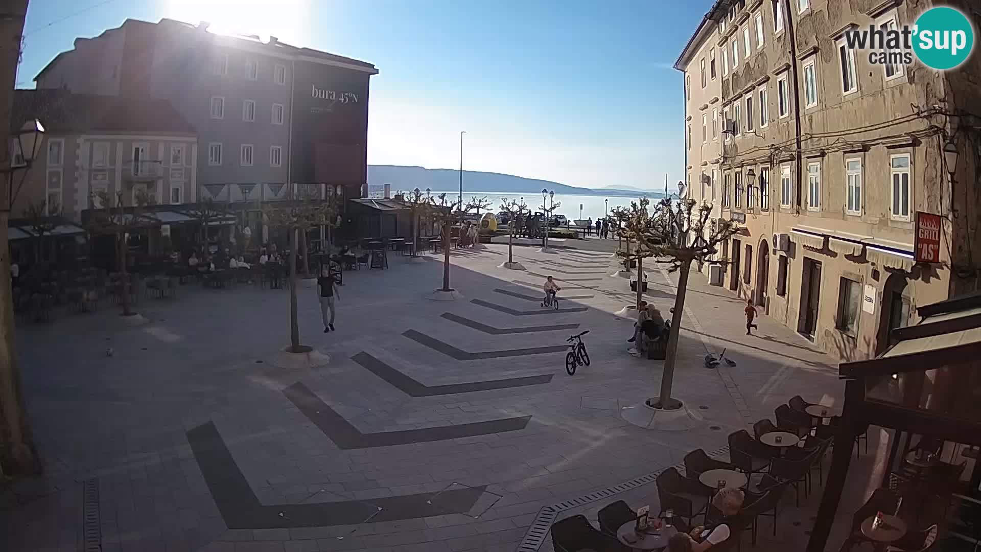 Center mesta Senj – Pavlinski trg – spletne kamere Dalmacija
