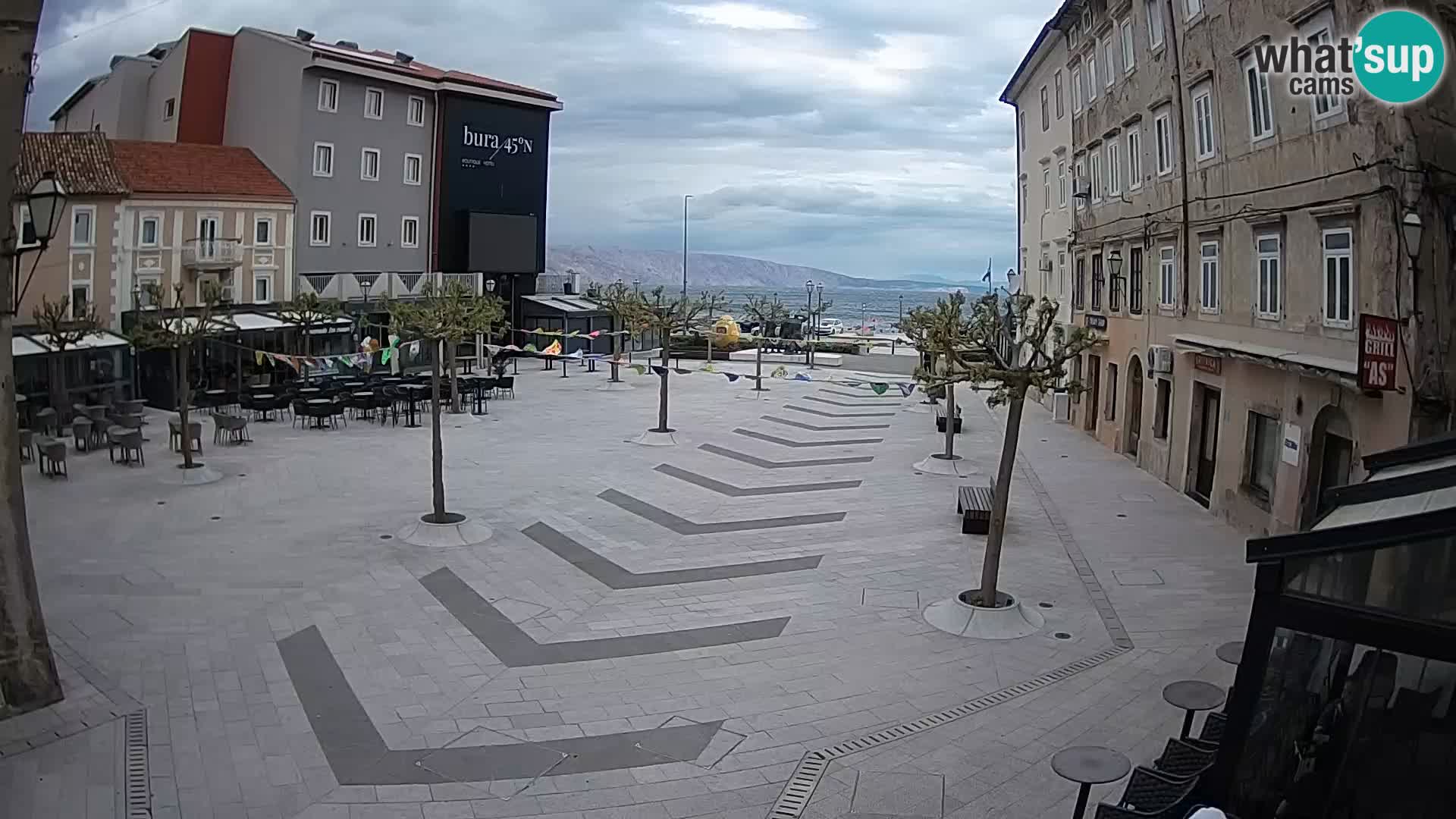 Zentrum der Stadt Senj – Pavlin platz – Live Cam Dalmatia