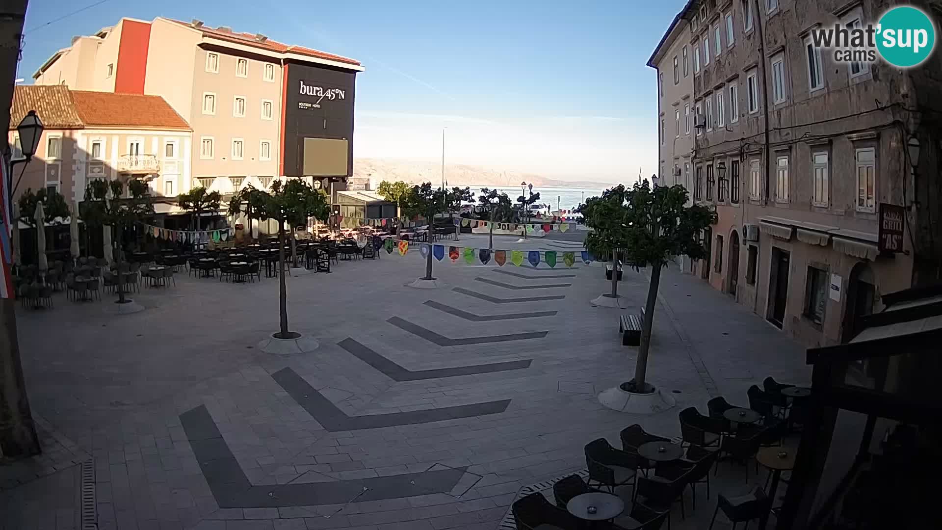 Center mesta Senj – Pavlinski trg – spletne kamere Dalmacija