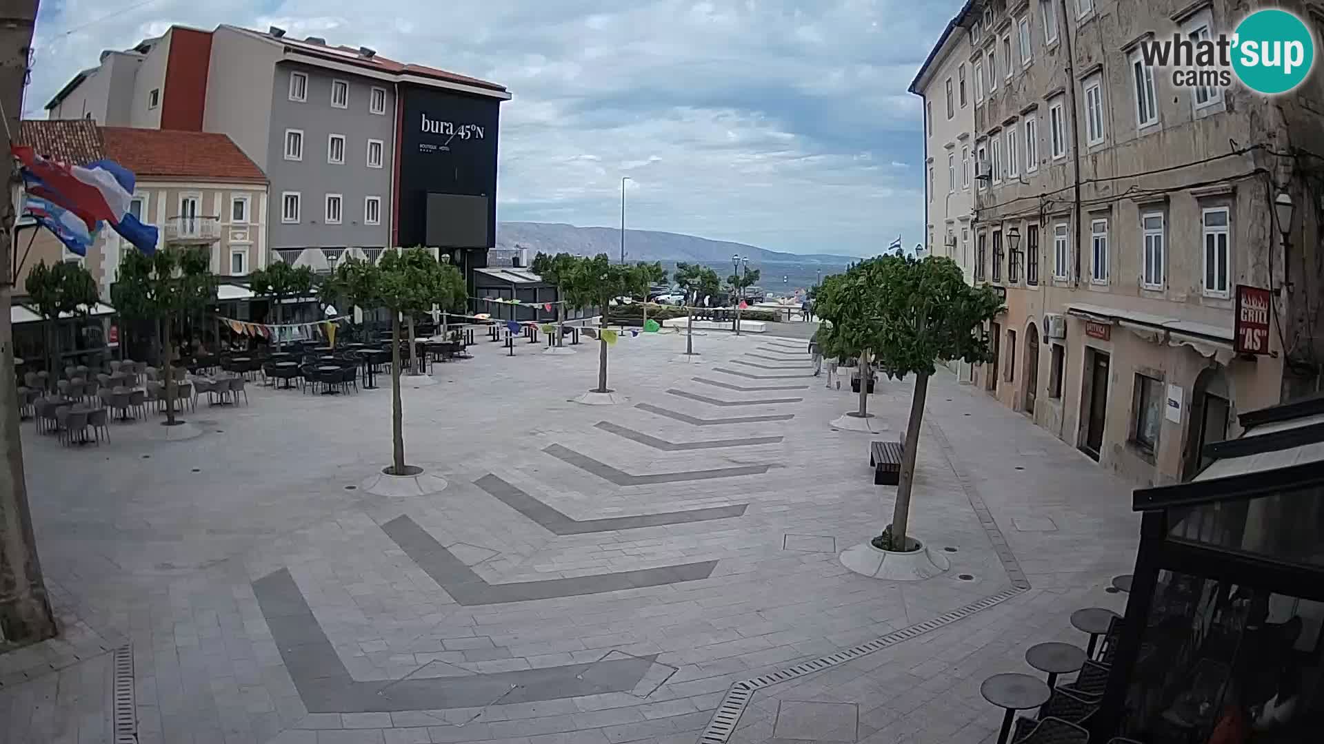 Centar grada Senja – Pavlinski trg – web kamere Dalmacija