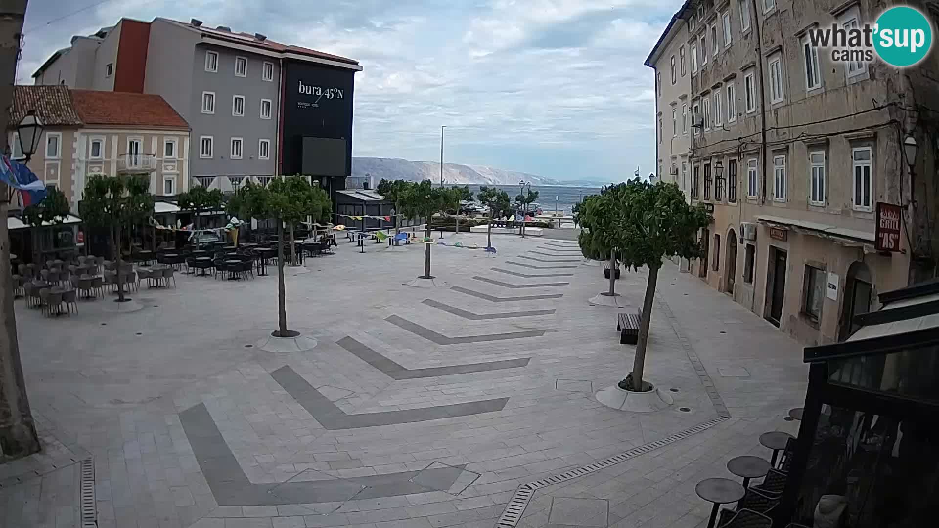 Zentrum der Stadt Senj – Pavlin platz – Live Cam Dalmatia