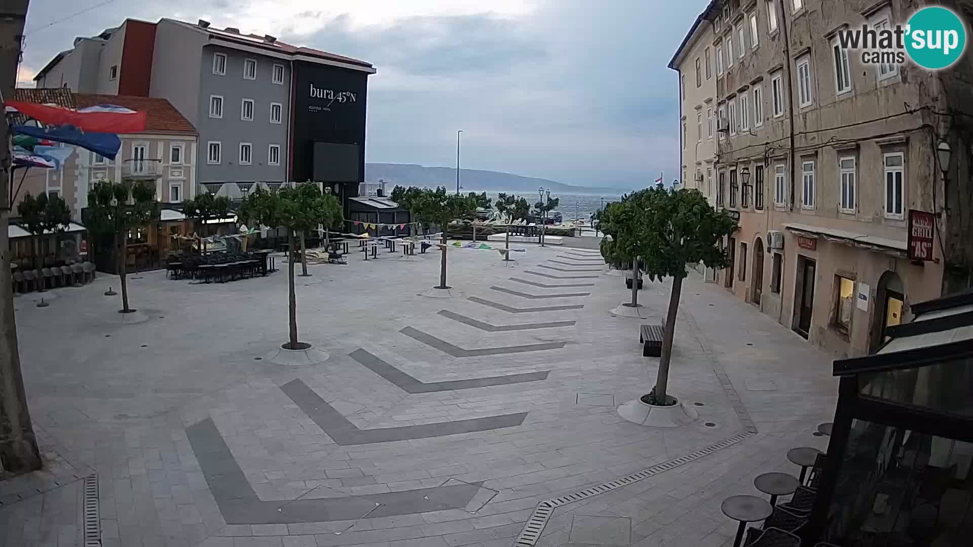 Zentrum der Stadt Senj – Pavlin platz – Live Cam Dalmatia