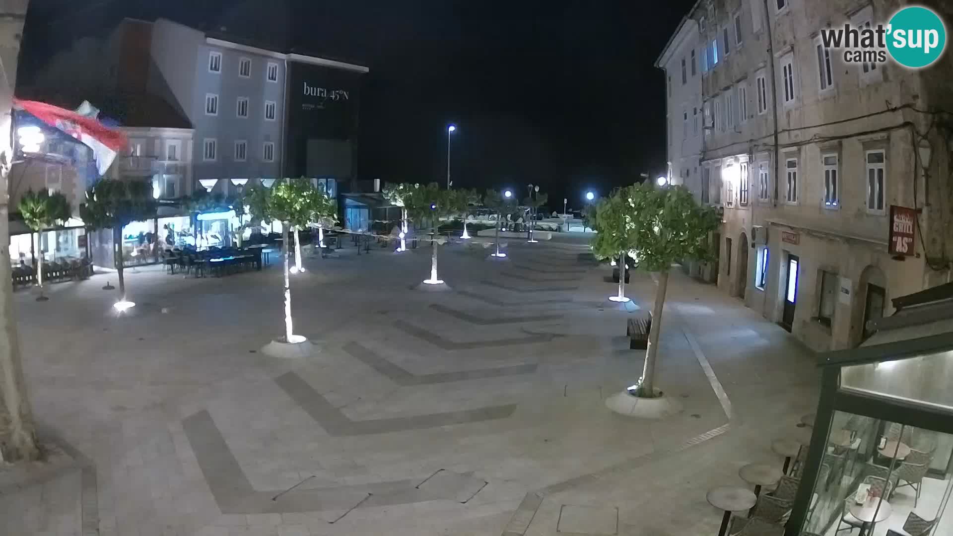 Centar grada Senja – Pavlinski trg – web kamere Dalmacija