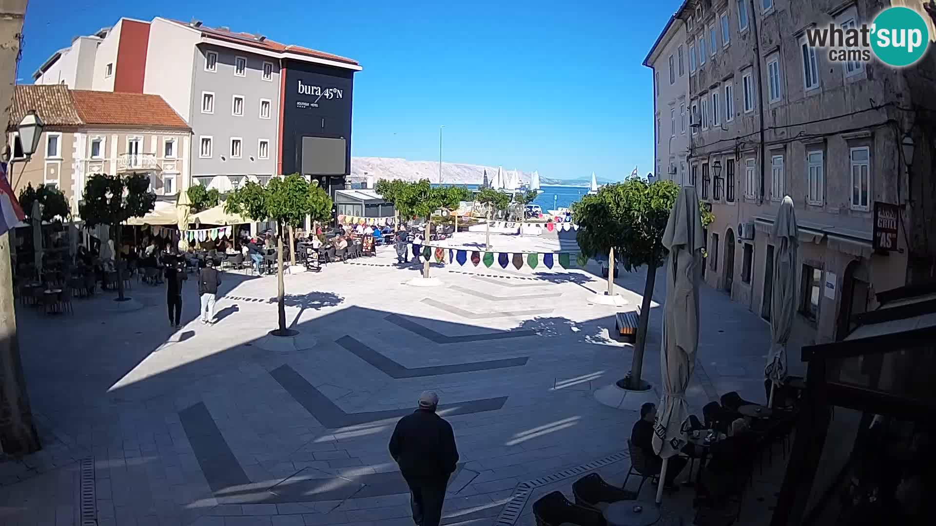 Zentrum der Stadt Senj – Pavlin platz – Live Cam Dalmatia