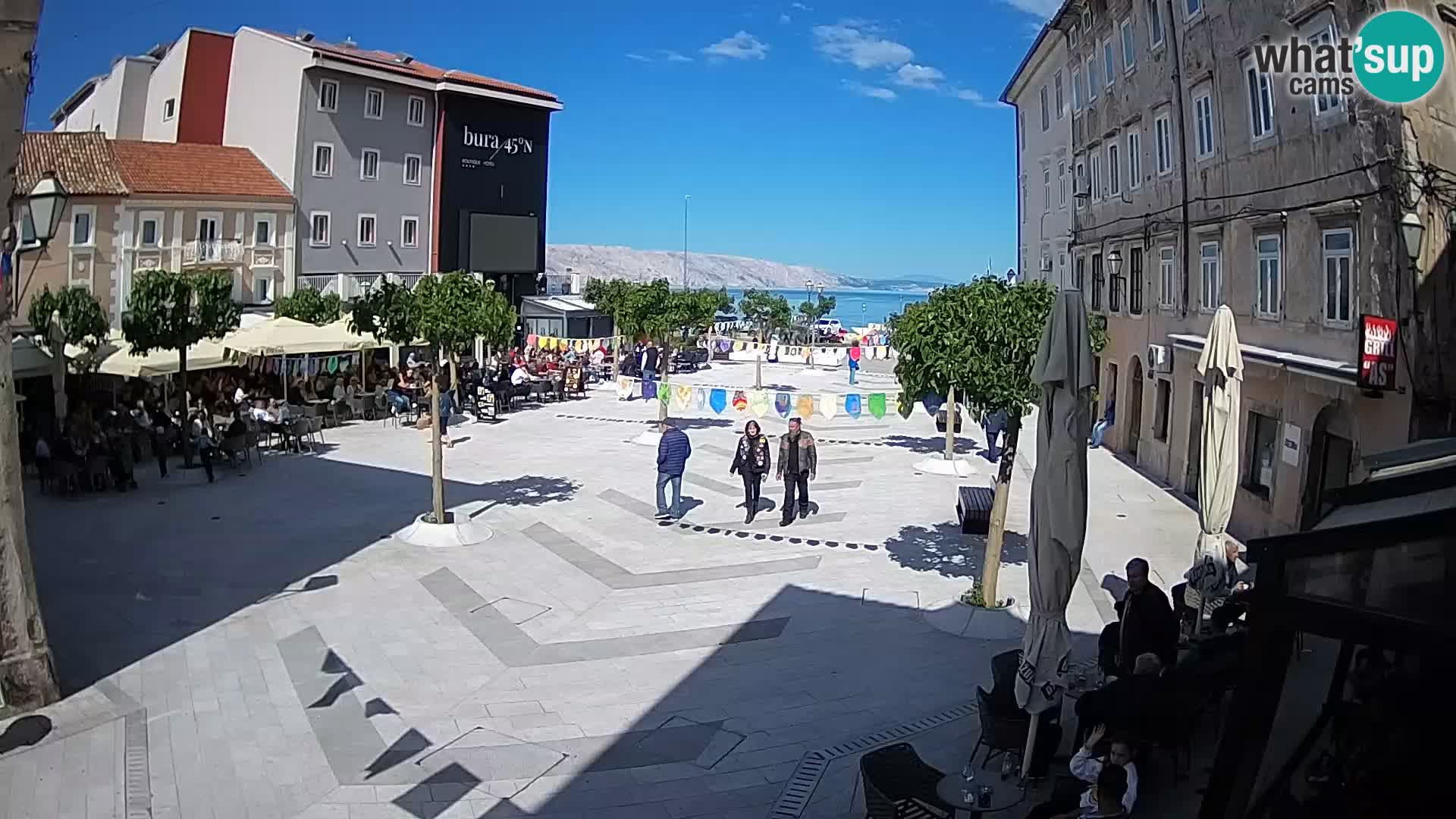 Centar grada Senja – Pavlinski trg – web kamere Dalmacija