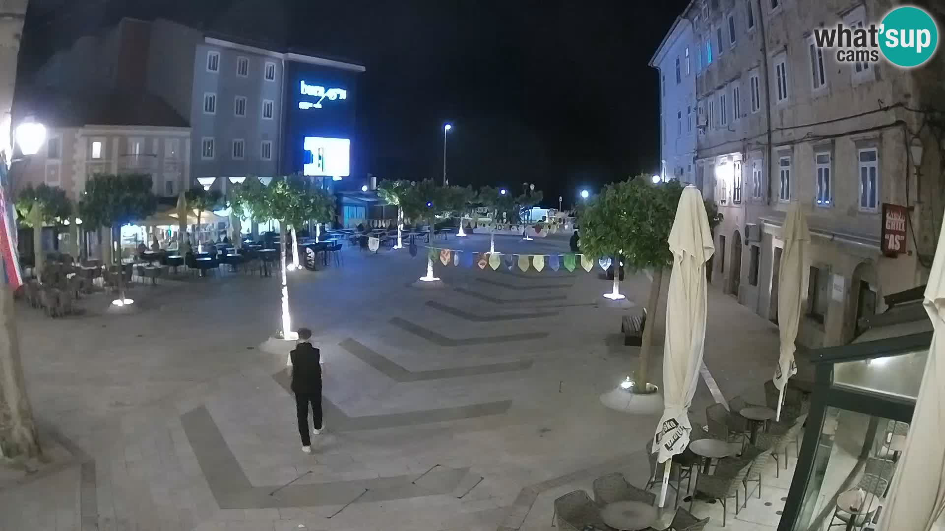 Centar grada Senja – Pavlinski trg – web kamere Dalmacija