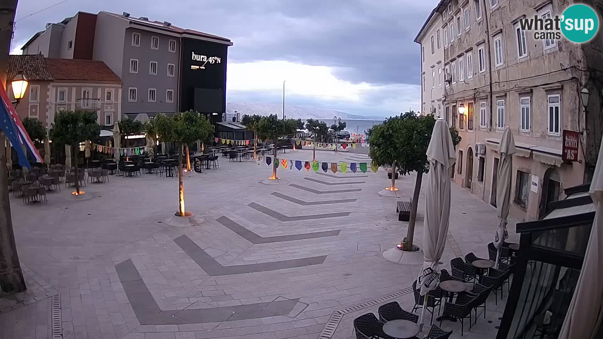 Center mesta Senj – Pavlinski trg – spletne kamere Dalmacija