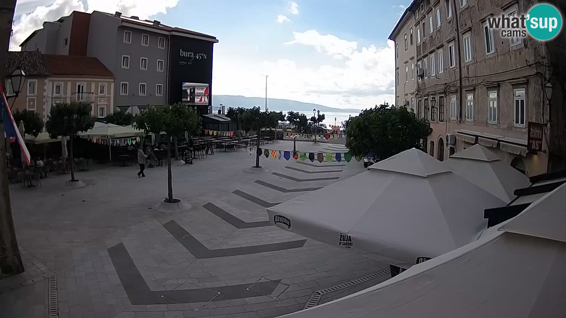 Center mesta Senj – Pavlinski trg – spletne kamere Dalmacija