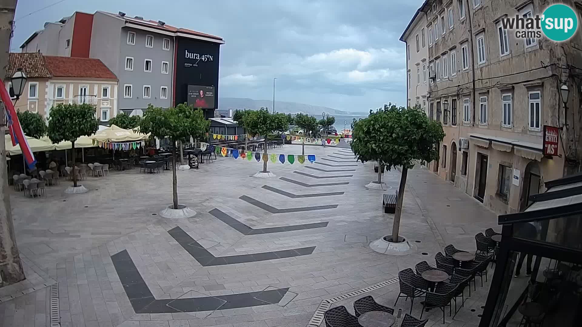 Centar grada Senja – Pavlinski trg – web kamere Dalmacija