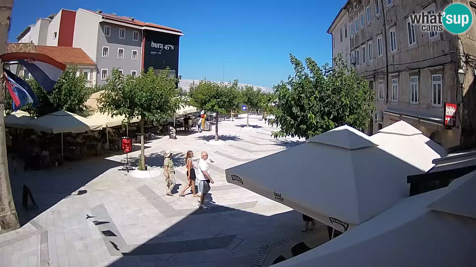 Zentrum der Stadt Senj – Pavlin platz – Live Cam Dalmatia