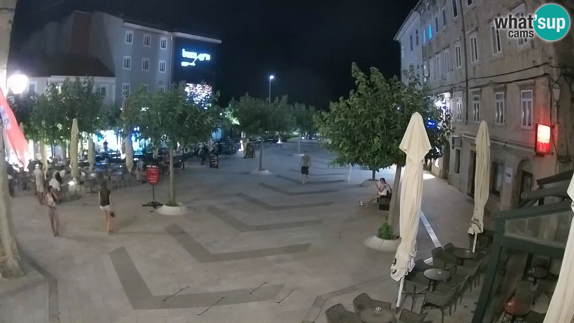 Centar grada Senja – Pavlinski trg – web kamere Dalmacija