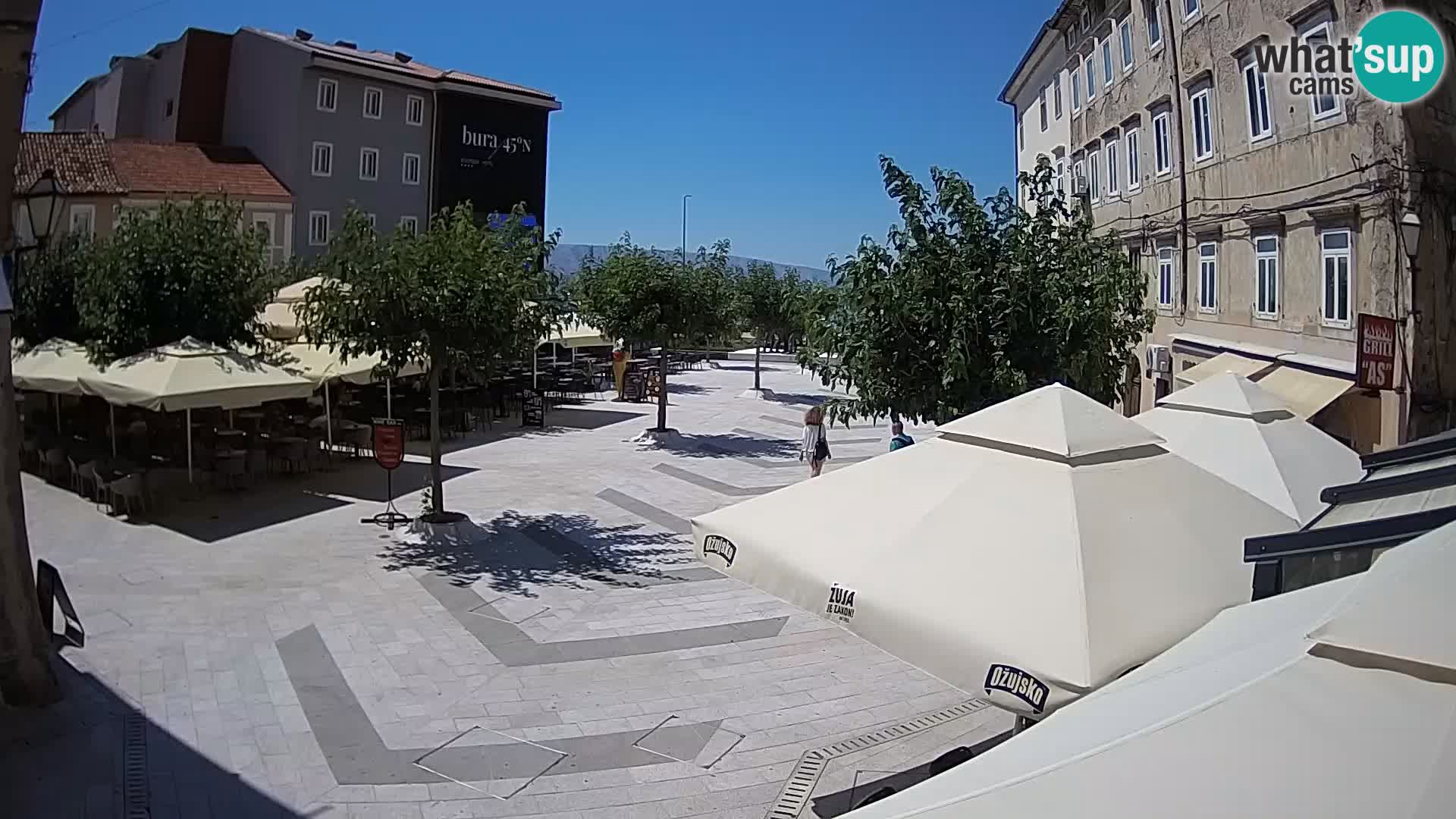 Zentrum der Stadt Senj – Pavlin platz – Live Cam Dalmatia