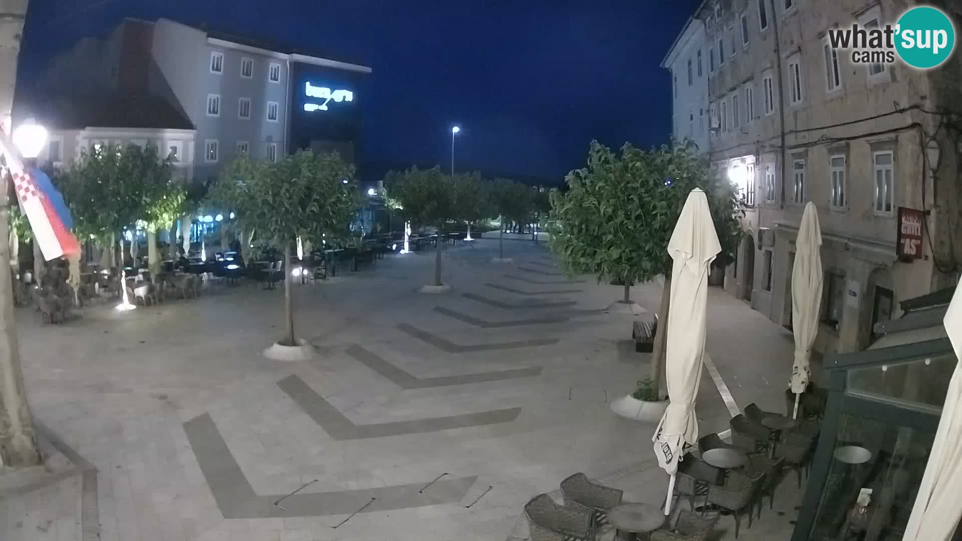 Zentrum der Stadt Senj – Pavlin platz – Live Cam Dalmatia