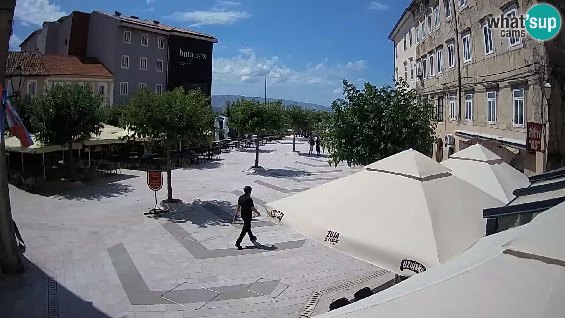 Centro de la ciudad de Senj – plaza Pavlin – Live Cam Dalmacia