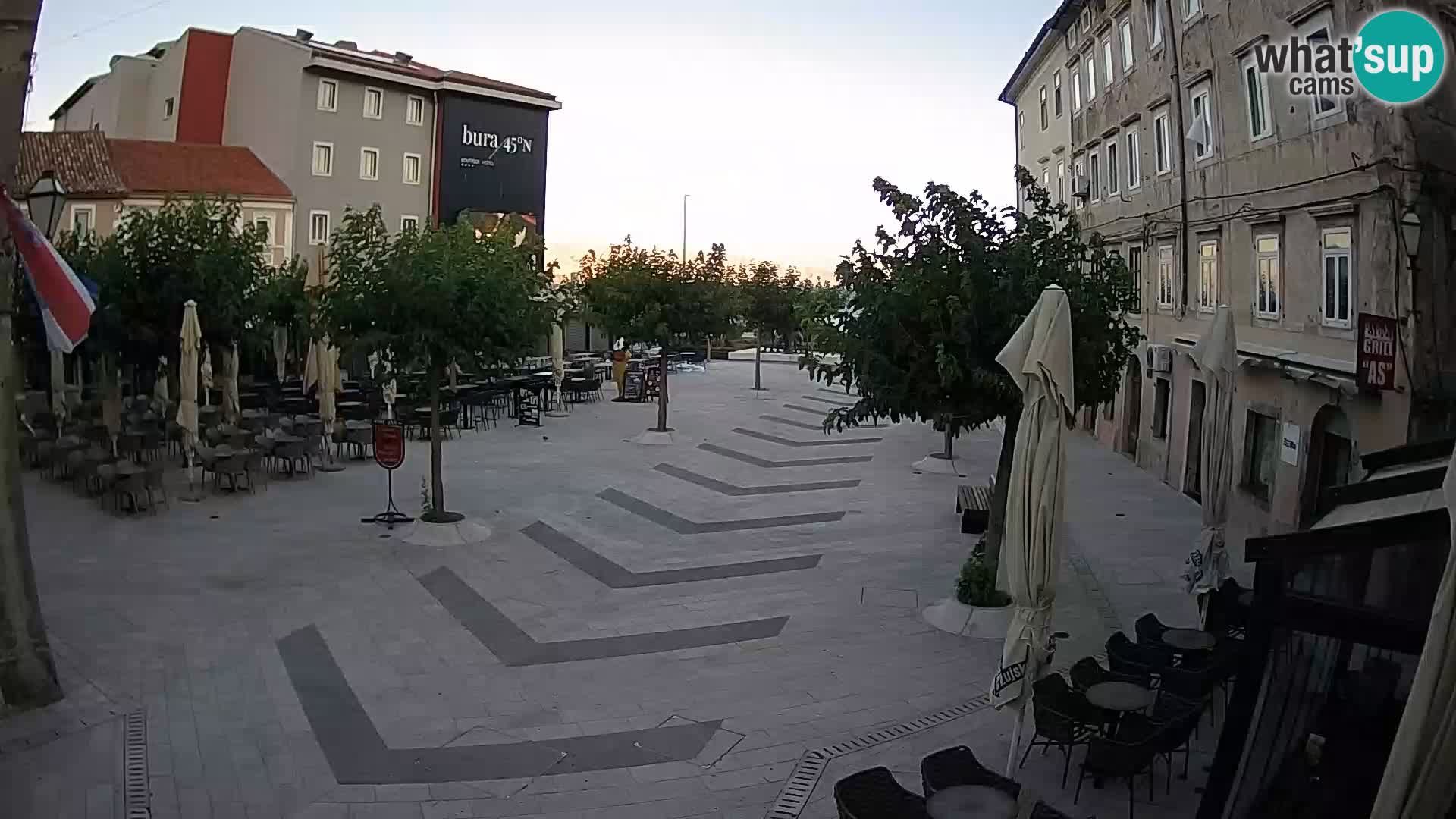 Center mesta Senj – Pavlinski trg – spletne kamere Dalmacija