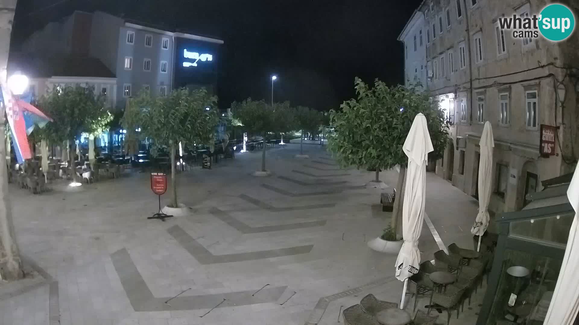 Zentrum der Stadt Senj – Pavlin platz – Live Cam Dalmatia