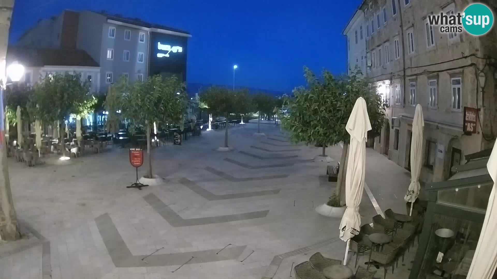 Center mesta Senj – Pavlinski trg – spletne kamere Dalmacija