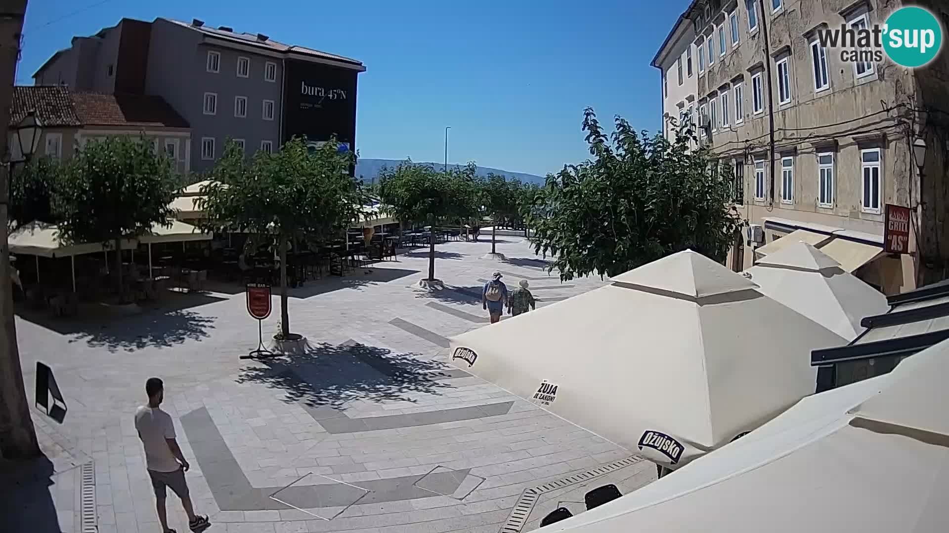 Center mesta Senj – Pavlinski trg – spletne kamere Dalmacija