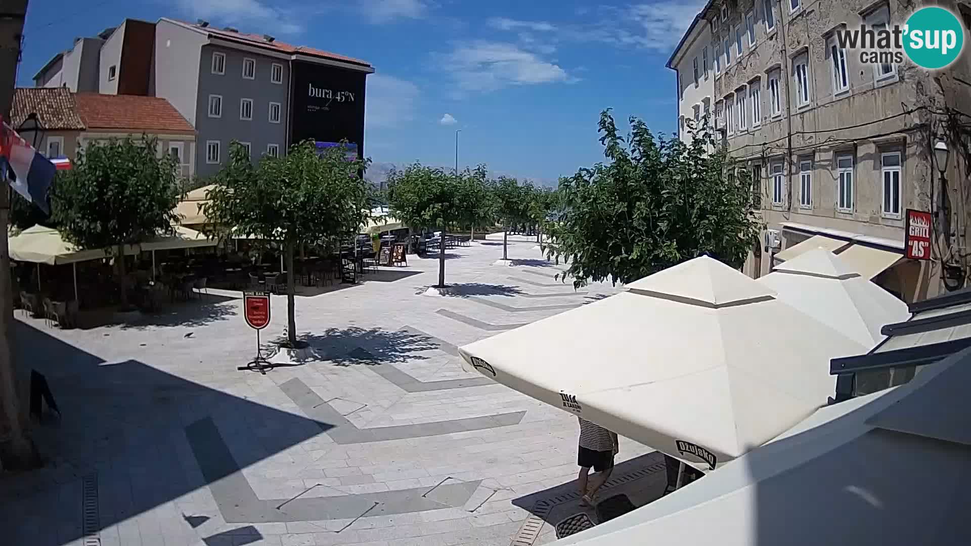 Center mesta Senj – Pavlinski trg – spletne kamere Dalmacija