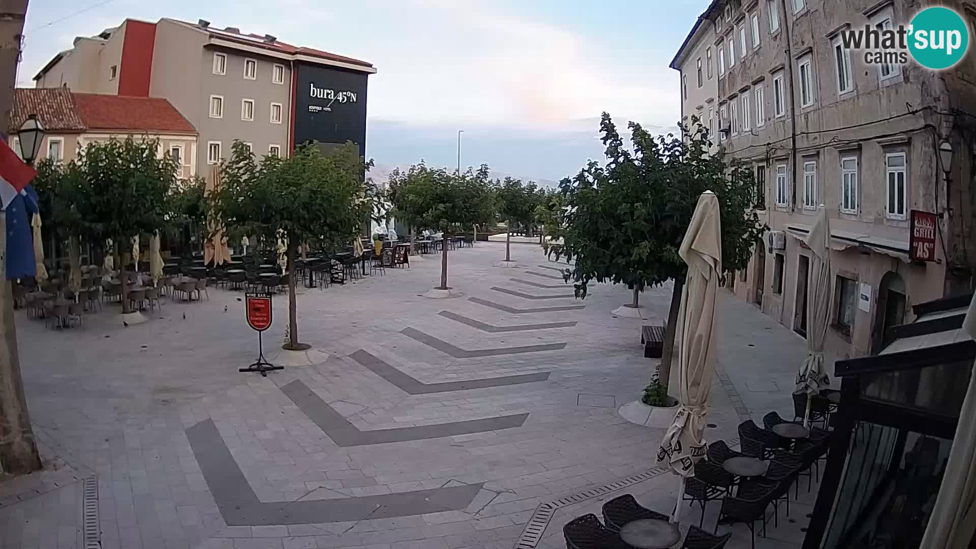 Centro de la ciudad de Senj – plaza Pavlin – Live Cam Dalmacia