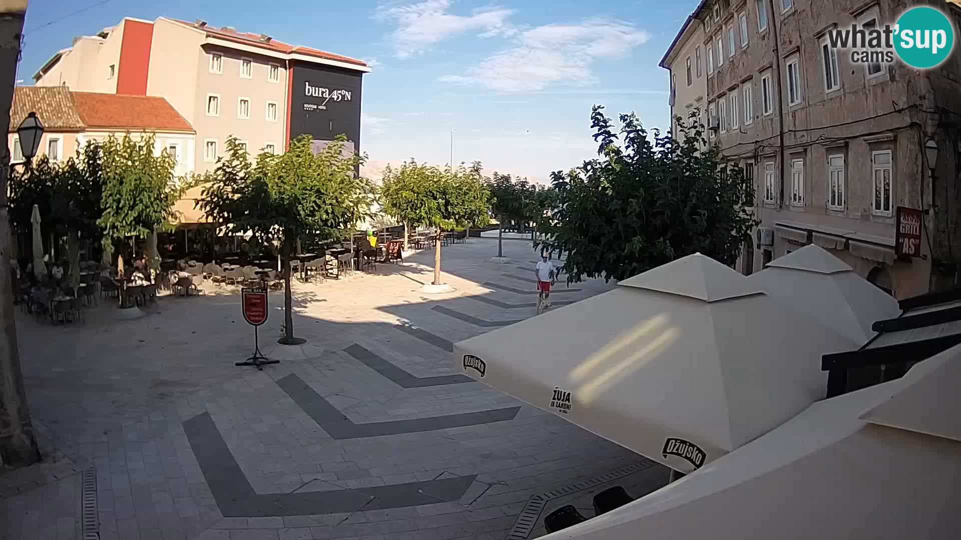 Center mesta Senj – Pavlinski trg – spletne kamere Dalmacija