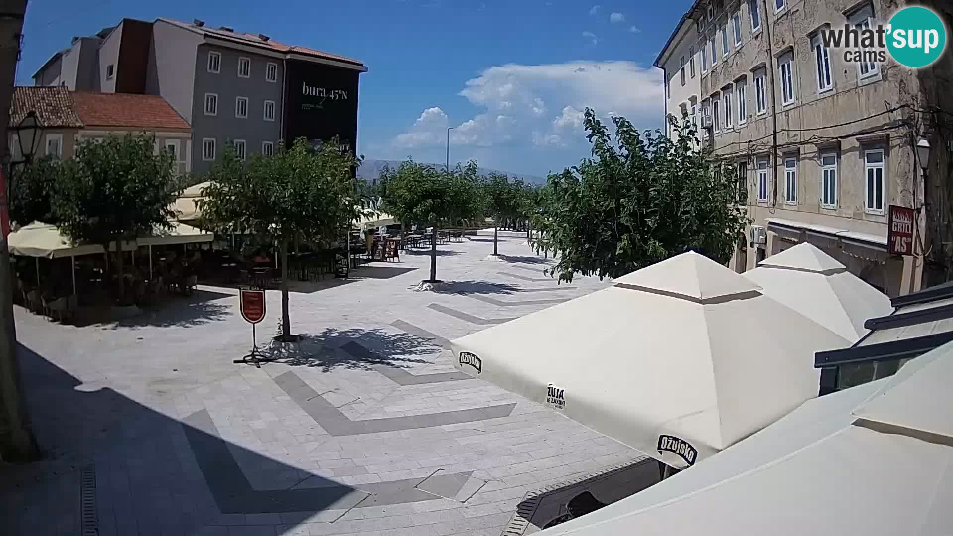 Center mesta Senj – Pavlinski trg – spletne kamere Dalmacija