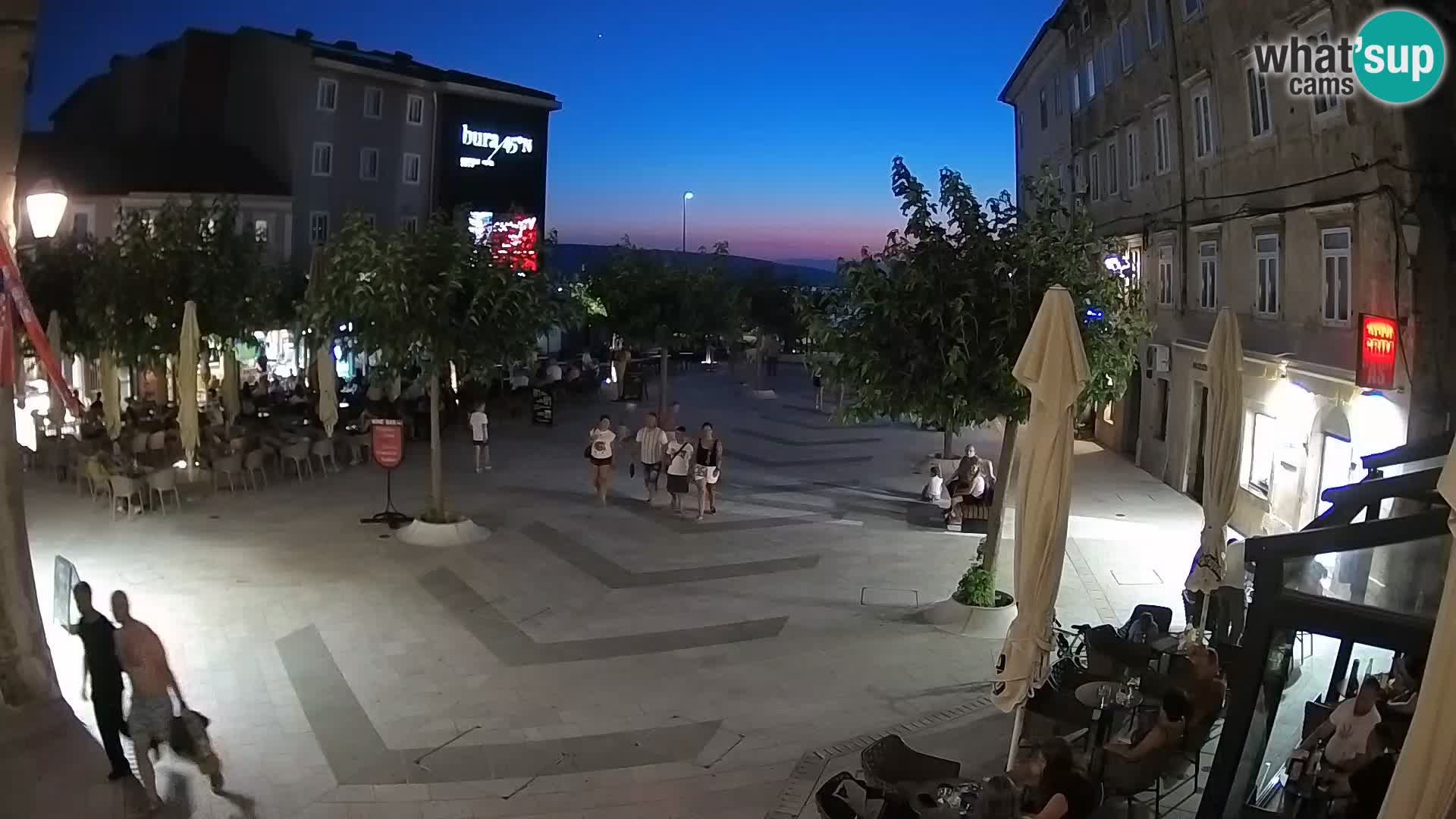 Centar grada Senja – Pavlinski trg – web kamere Dalmacija